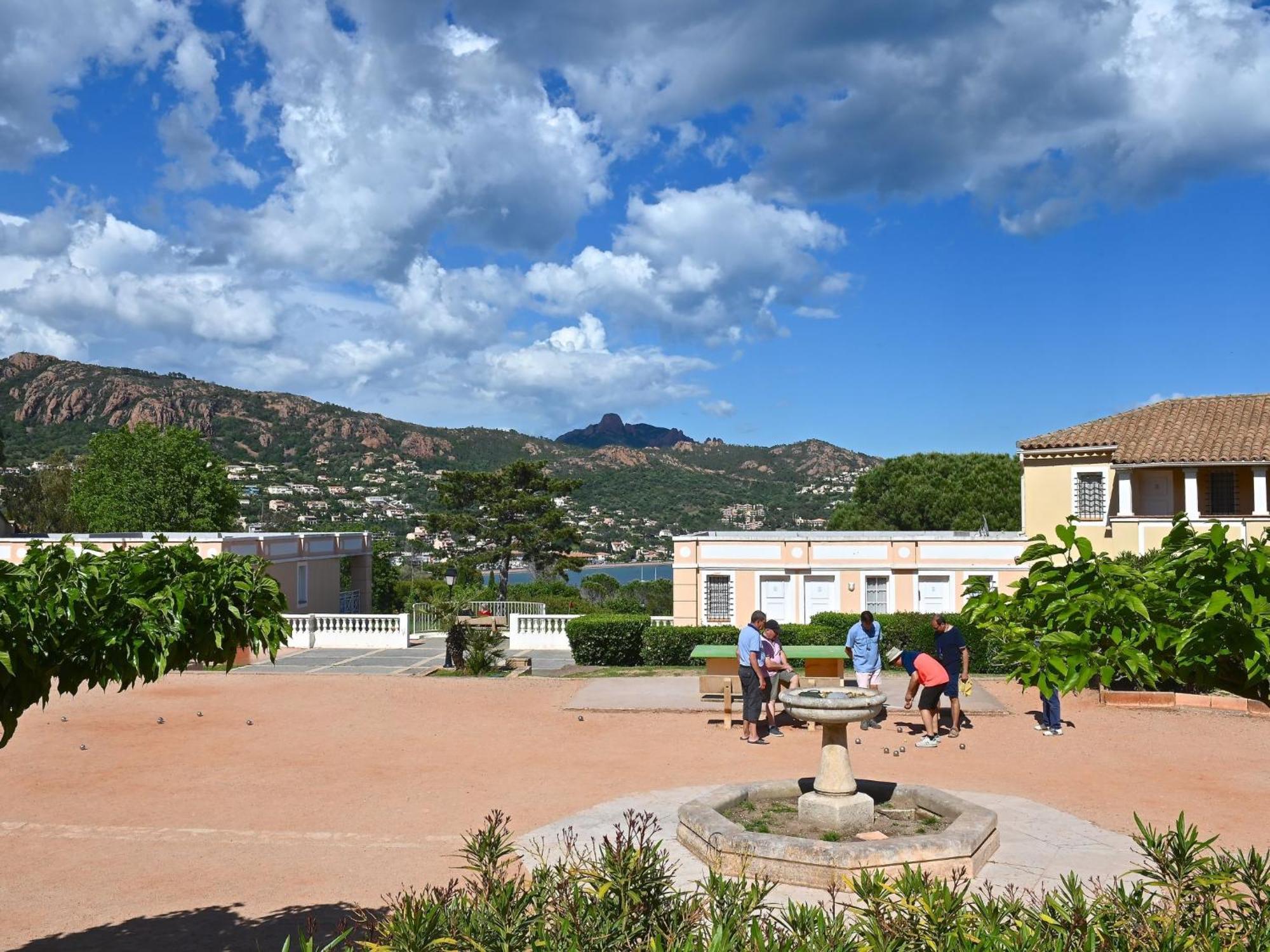 Studio Village Cap Esterel - Le Village-72 By Interhome Сен-Рафаэль Экстерьер фото